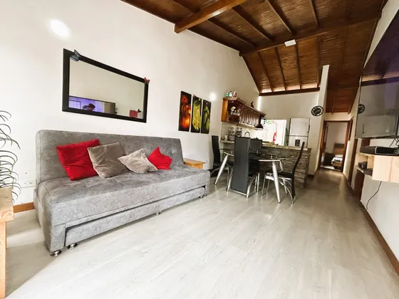 Casa Para La Venta. Itagüí, Suramérica.
