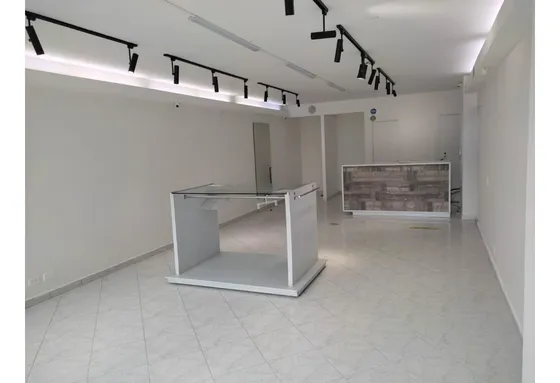 Vendo Local Con La Mejor Ubicacion En El Centro De La Moda - Itagui 