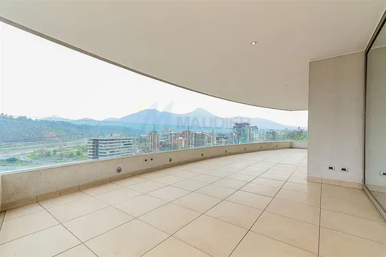 Departamento En Arriendo De 4 Dorm. En Las Condes