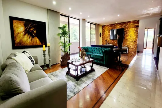 Apartamento En Venta En El Poblado. Cod V501290