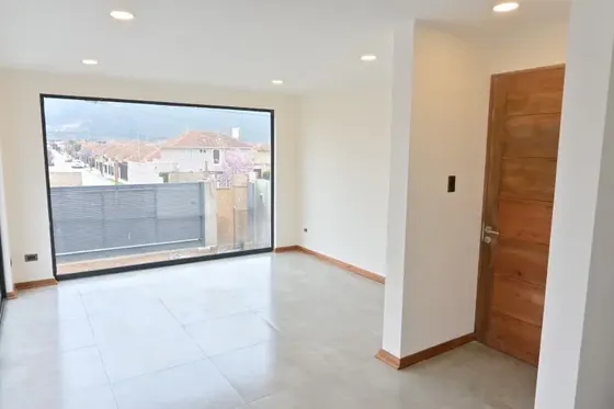 Casa Nueva En Venta 1 Piso Sector San Joaquin 140/400 M2