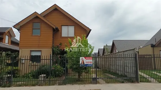Casa En Arriendo De 4 Dorm. En Los Angeles