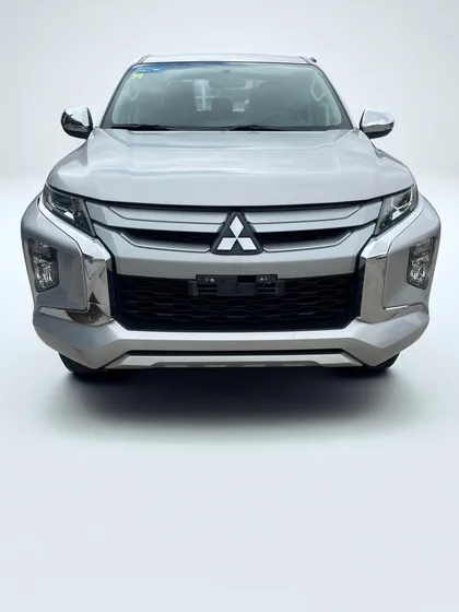 Mitsubishi L200 2.4 Glx Cabina Doble 4x2 Mt