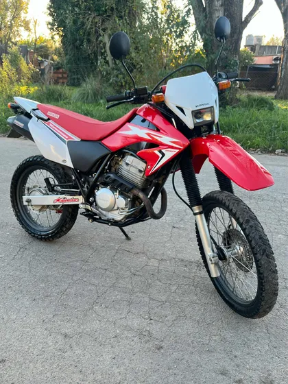 Honda Tornado Xr 250 - 2017 - Titular - 20.000 Km