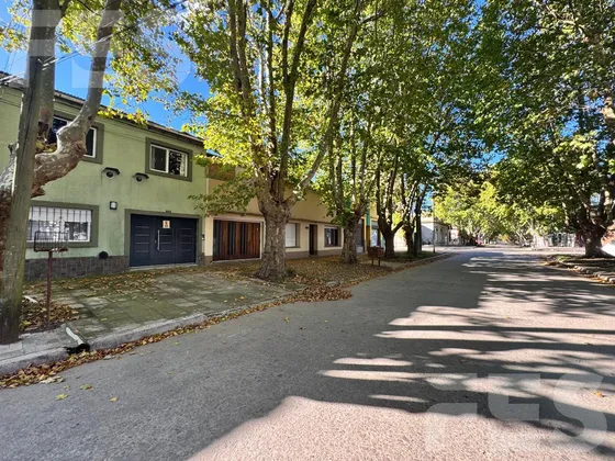 Casa En  Venta General Madariaga, 5 Ambientes