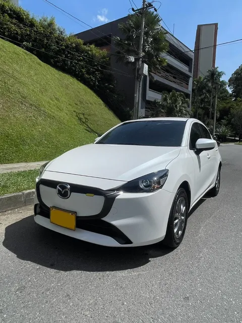 Mazda 2 1.5 Touring At