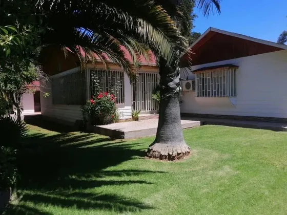 Casa En Arriendo En Lago Rapel