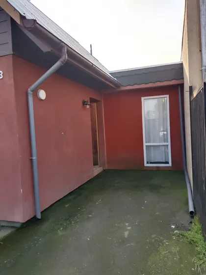 Casa Dos Pisos En Barrio Tranquilo En Labranza