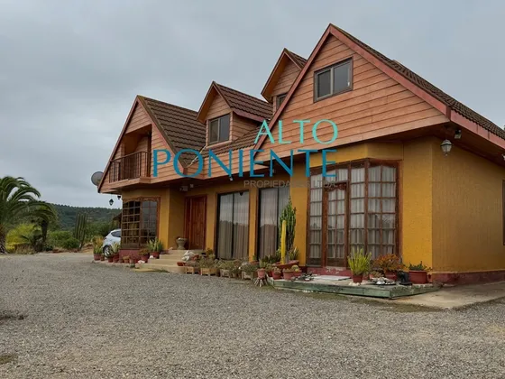 Los Laureles, Limache.  Exclusiva Casa Con Vista Al Valle,