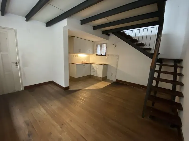 Alquiler Ciudad Vieja | Apartamento Tipo Loft En Edificio Reciclado