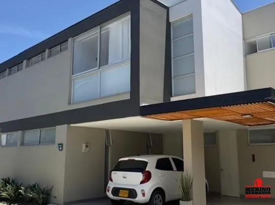 Casa En Arriendo En Gualanday. Cod A5432