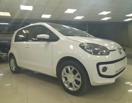 Volkswagen Up! 1.0 High Up! 75cv 5 P