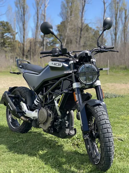 Husqvarna Svartpilen 401