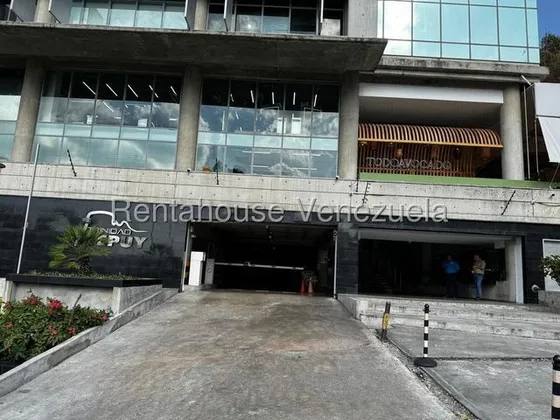 Alquiler De Espectacular Oficina. Mls 25-18156. Ycl.