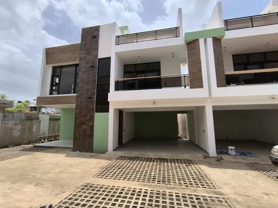 Venta De Casa En Proyecto Cerrado Autopista De San Isidro