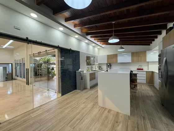 Exclusiva Casa En Terraza De Los Nísperos Valencia (calle C