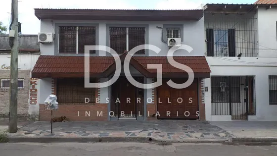 Casa 6 Ambientes En Venta En Lanús