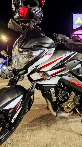 Bajaj Pulsar Ns 200