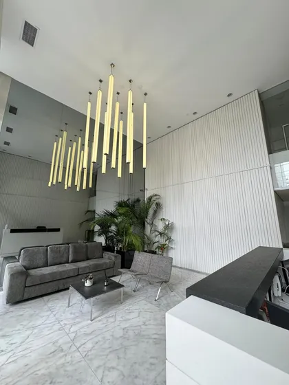 Venta   De Oficina De 75,24 M2 Con Balcon Y Cochera  En Palermo  Hollywood
