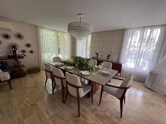 Magnifica, Amplia Y Hermosa Casa En Venta En Altos De Arroyo Hondo Iii.