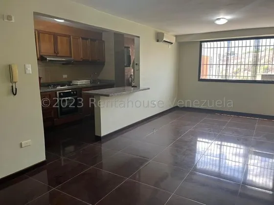 Hermoso Apartamento En Venta En La Vaquera De Guarenas. Luis Infante 24-7897
