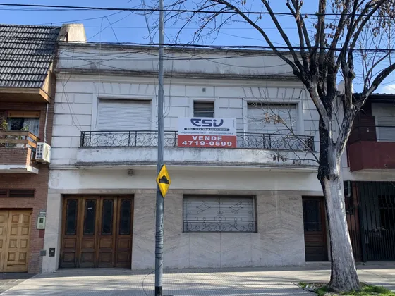 Casa Venta Floresta 10x27 Apto 1100m2 