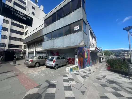 Local Comercial Con Estandar De Banco En El Centro Valdivia