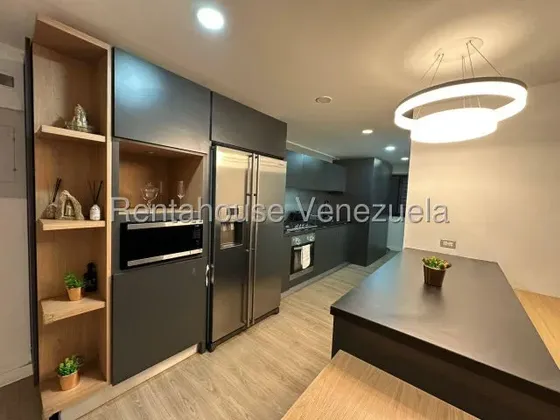 Bellisimo Y Remodelado Apartamento En Venta En El Cafetal Cda 26-18903