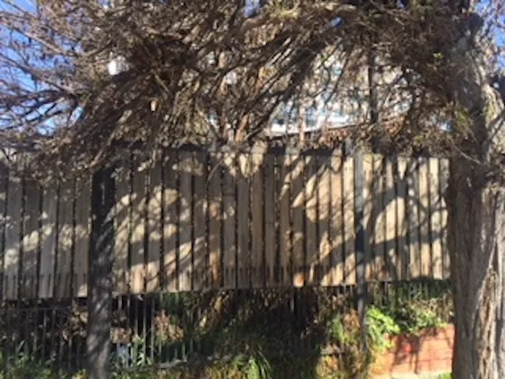 Oportunidad , Casa Con Espacios Familiares Y Amplio Patio 