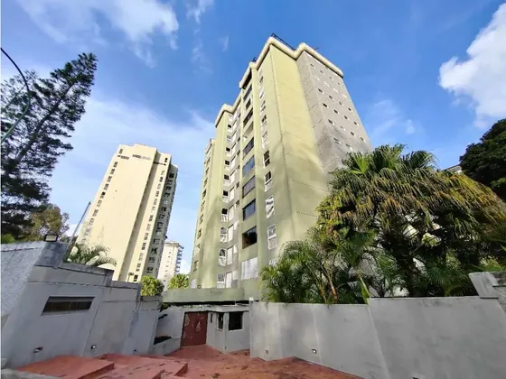 Se Vende Apartamento 205m2 Los Naranjos 4971