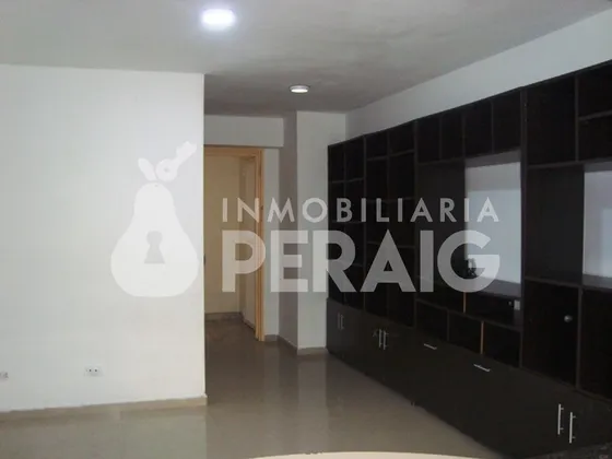 Bello Apto En Alqiler /semi-amoblado/ La Florida / 51 M2/ 2h/ 1b / 1pe
