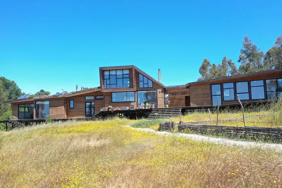 Amplia Y Moderna Casa En Cahuil