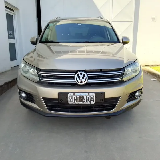 Volkswagen Tiguan 2.0 Sport & Style Tsi 200cv