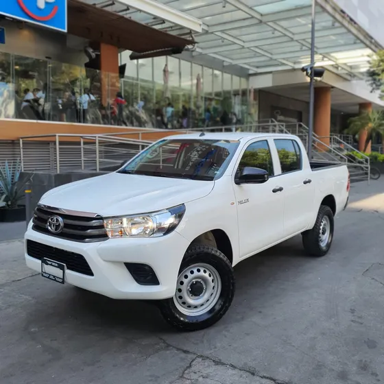 Toyota Hilux 2.7 Cabina Doble Mt
