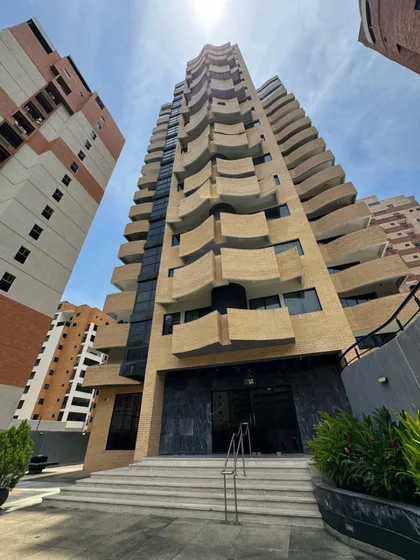 Josseyris Jimenez Vende En La Trigaleña Alta Res Vanguard