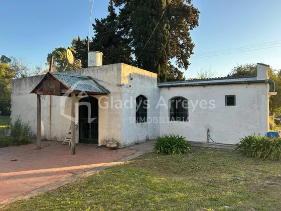 Casa Quinta En Esquina Entre Circ. 2 Y Circ. 15 De Verónica, Partido De Punta Indio.