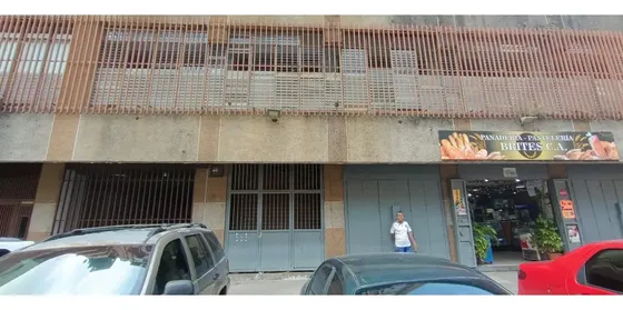 En Alquiler Local Comercial A Pie De Calle En Santa Rosalia