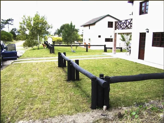 Dos Casas De Dos Plantas 