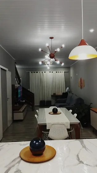 Oportunidade De Investimento - Sobrado Com 2 Suites Amplas