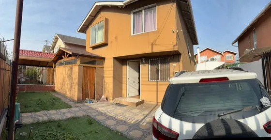 Se Vende Linda Y Amplia Casa En Comuna De San Bernardo