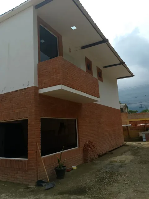 Se Vende Casa Urb Alma Máter 