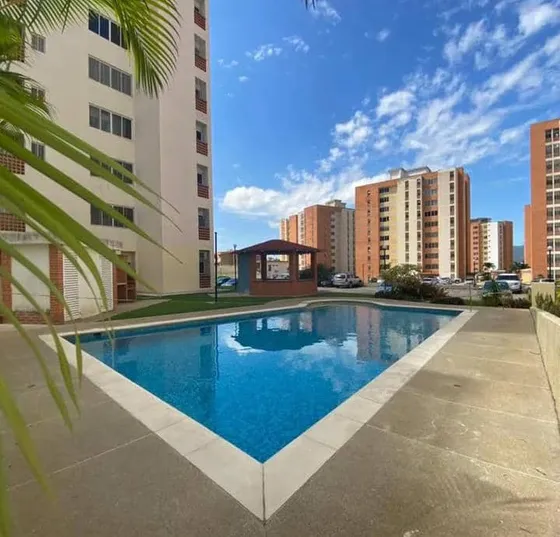 (dc-fm) Se Vende Apartamento En Mañongo Resd Doral Country 