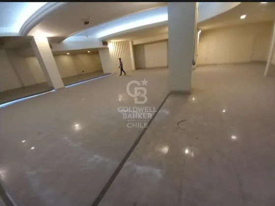 Gran Local Comerial En Santiago Centro