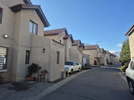 Casa En Venta De 3 Dorm. En Calle Larga, Comuna De Los Andes