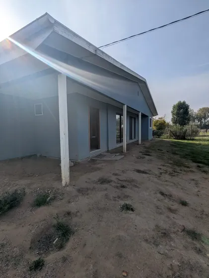 Gran Casa En Condominio Colonia Kennedy 4 Dormitorios