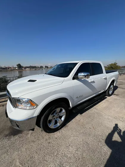 Ram 1500 5.7 Laramie Atx V8