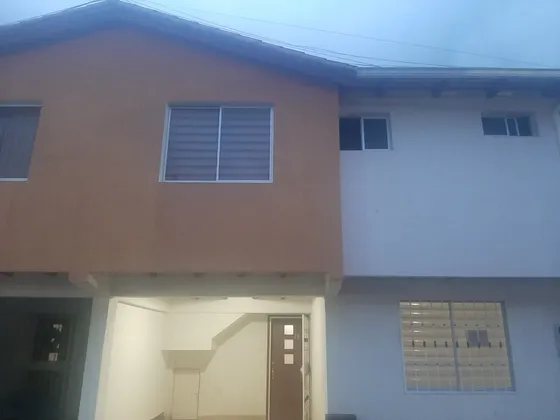 Se Renta Casa - Alangasí Vista Blanca Etapa 5; $250 Mensual
