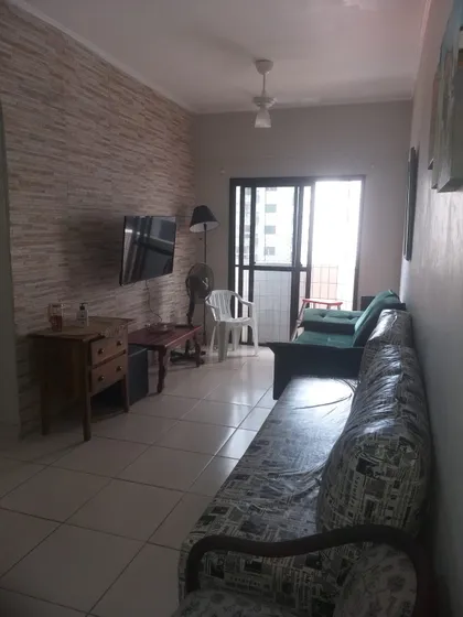 Apto Com 2 Dorm, 1 Vaga, Cozinha Planejada, A 100m Da Praia