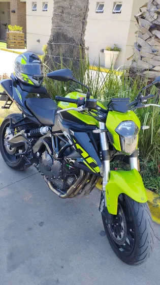 Benelli Tnt600i
