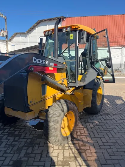 Retroescavadeira John Deere 310l - 2022